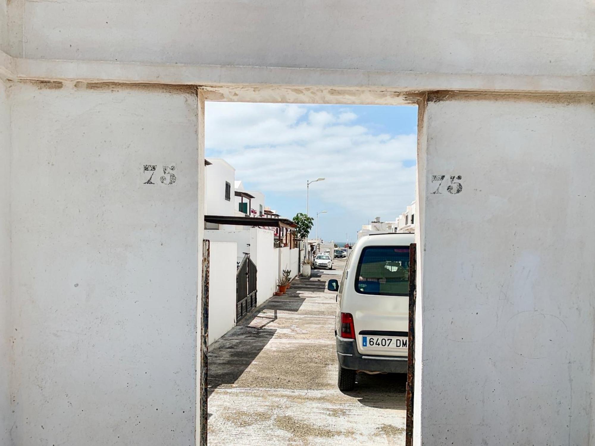Habitaciones Privadas Cerca De La Playa Y Aeropuerto En Casa Compartida Con Otros Huespedes Playa Honda  Eksteriør bilde